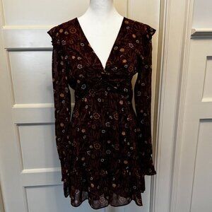 AQUA Long Sleeve, knee length dress Size SMALL (4-6)